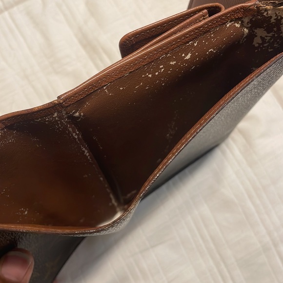 LV wallet - Picture 8 of 11